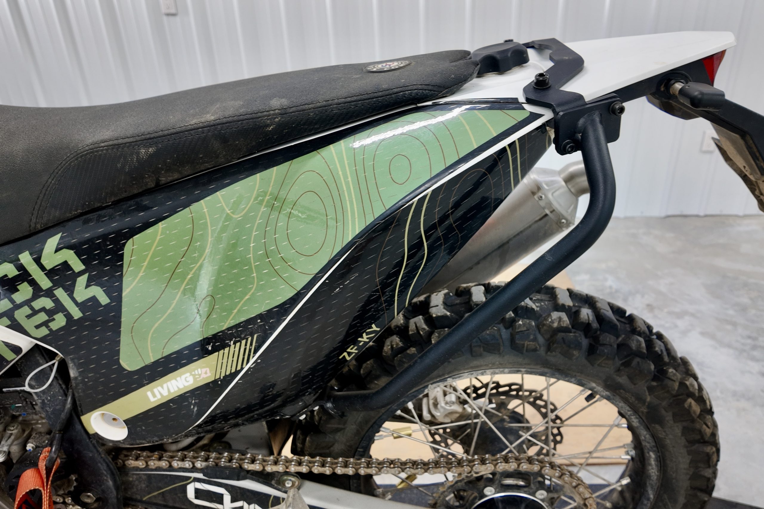 default Kove 450 Rally – Rackless Luggage Support - Image 3