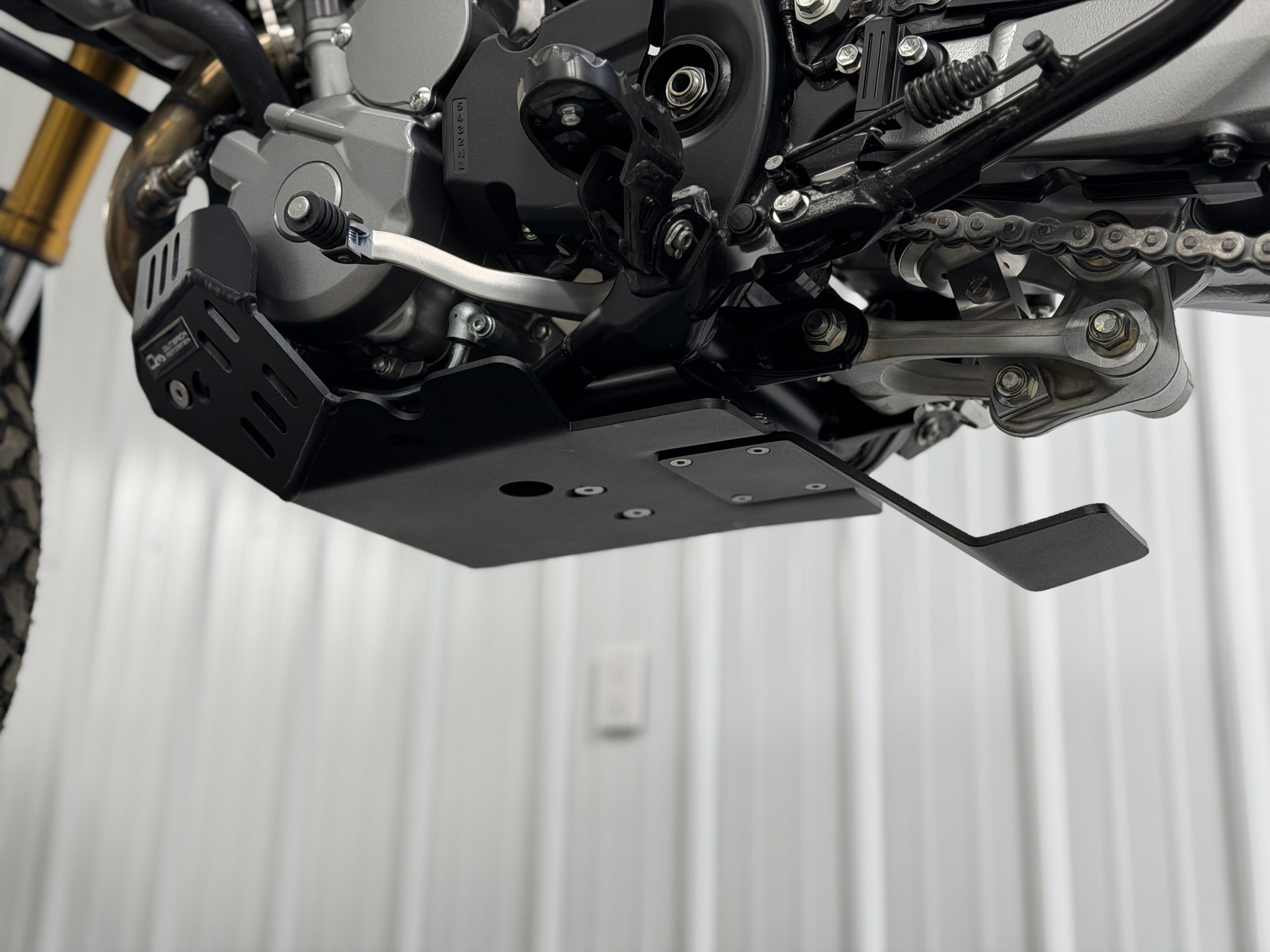 Suzuki DR-Z4S – Skid Plate – Outback Motortek Canada